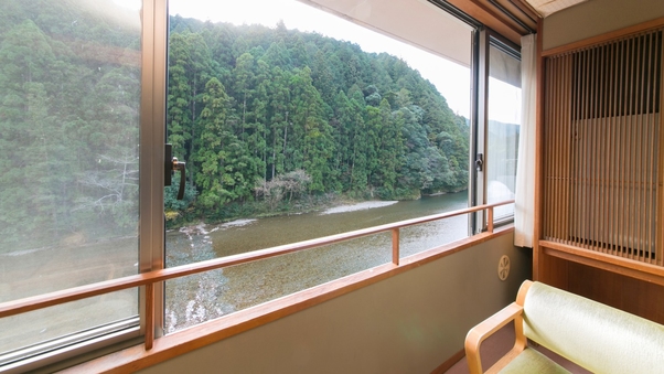 【喫煙】和室8畳大塔川・熊野の山々をご満喫頂ける景色